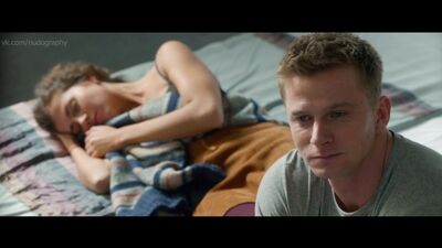 Евгения Лапова голая в фильме "Крым" (2017, Алексей Пиманов) 1080p