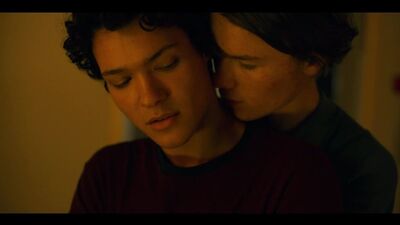 Young Royals/ Wilhelm and Simon - [kiss] fish scene/ S01E05