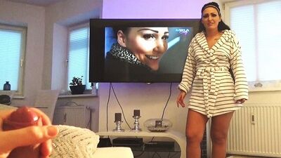 Парень моей сестры дрочит на меня! Стыдно