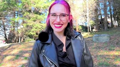 Трахни меня в парке на спермопрогулке Публичный агент снял русскую студ в реале на улице /kiss Cat