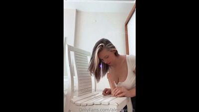 Алёна Шарыпова aka Alena Witch aka moypohotliviymir - видео за 100$ с OnlyFans порно секс анал новое 2021 приват сосет шлюха