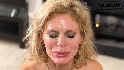 Акашова заставляет кончить