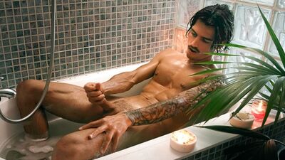 Relaxing bath turns into powerful orgasm & cumshot