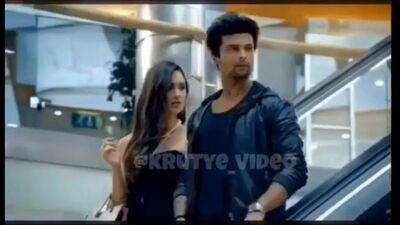 Муж, спускаясь по эскалатору со своей второй женой, встретил жену