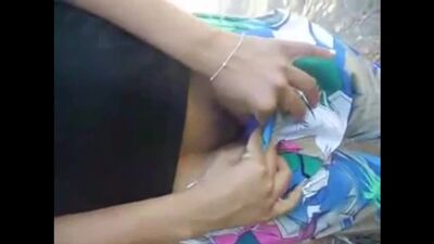 Показала пизду и отсосала