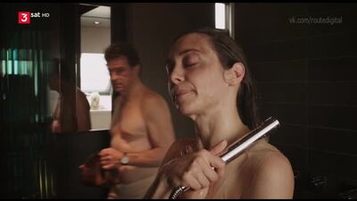 Julia Richter Nude - Bella Amore - Widerstand zwecklos (2014) HD 720p Watch Online / Юлия Рихтер