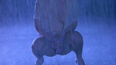 Frivolous Lola Monella(1998) Anna Ammirati