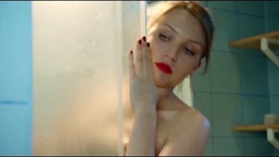 Голая Валерия Федорович 3 сезон 2 серия 2014 сериал "Кухня"