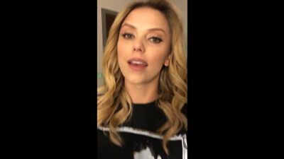 Инстаграм Райли Воулкел.