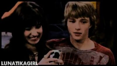 Дайте Санни шанс / Sonny with a Chance (Чед и Санни) - Tell Me Why