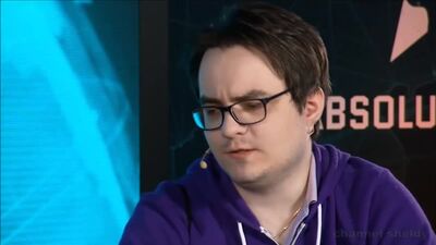 [Moments Twitch TV Sheldy] Maddyson рофлит на чемпионате по Warface