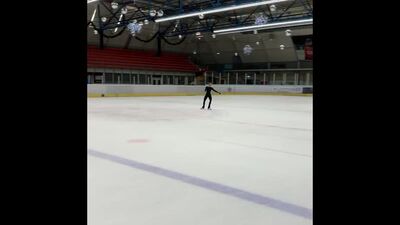 Луна Хендрикс - тройной лутц с руками наверх