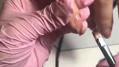 КЛЮЮЩИЕ НОГТИ как поднять ! - обязательно смотри - работа с полигелем и омбре - комби маникюр.mp4