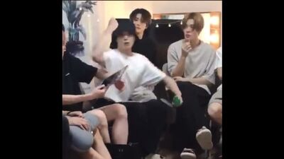 Тэён и Юта продемонстрировали небольшой отрывок "Next Level"