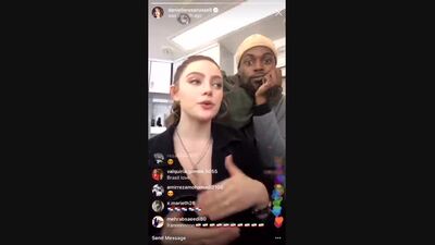 Даниэль Роуз Рассел - Социальные сети - Актриса называет причину отсутствия Хейли(Фиби Тонкин) на семейном фото