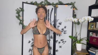 Bikini try on haul 2021 with icon swim _ zoe everlasting