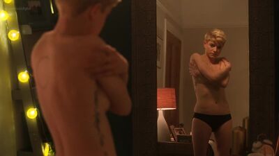 Mae Martin, Charlotte Ritchie Nude - Feel Good s01e01-05 (2020) HD 1080p Watch / Мэй Мартин, Шарлотта Ричи - Как же хорошо...