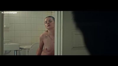 Dasha Nekrasova Nude, Alexia Rasmussen - The Ghost Who Walks (2019) HD 1080p Даша Некрасова, Алексия Расмуссен - Ходячий призрак