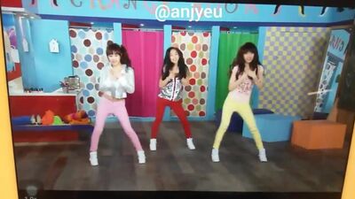 [BTS] SM Rookies Girls (Koeun, Hina, Lami) - Gee (2)