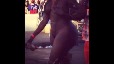 Symbaserothick I had to lighten the video a bit cause my Chocolate is so chocolate you cant see the brown bathing suit I’m weari