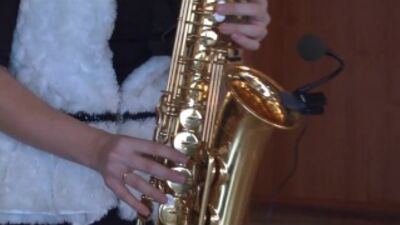 Анастасия Высоцкая (саксофон).