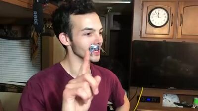 Johny Johny. Yes, Papa