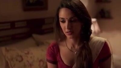 Сексуальное вибраторное соло Kiara Advani