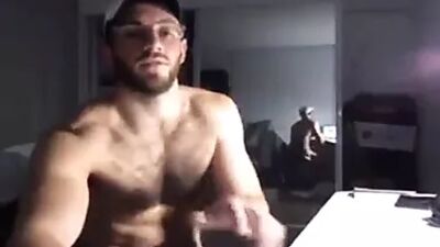 Newtumbl большой мужик, большая порция спермы ...