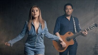 Айна и Руми - "Момент" (Official video)