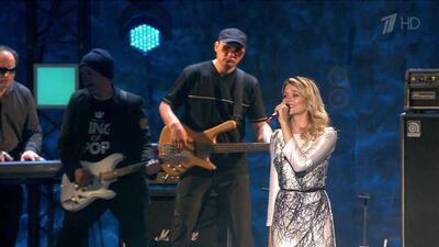 Александра Воробьева – Верни мне музыку (Праздничный концерт)