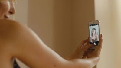 Александра Флоринская секси в сериале Ивановы-Ивановы - 1 сезон 8 серия (1080p) голая