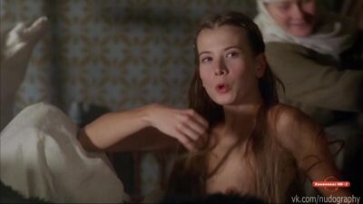 Юлия Высоцкая голая в фильме "Лев зимой" (2003, Андрей Кончаловский)