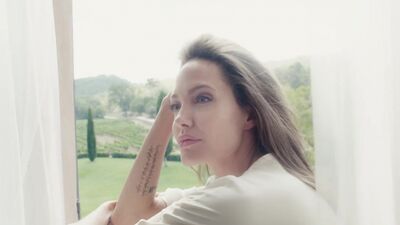 Музыка из рекламы Guerlain - Mon Guerlain (Angelina Jolie) (2017)