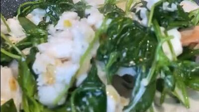 Филе трески со шпинатом в сливках