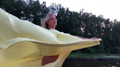 Анастасия Волочкова устроила настоящее эротическое шоу на яхте