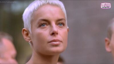 Анастасия Калманович в фильме "В движении" (2002, Филипп Янковский) HDTV 1080i - Голая? Секси!