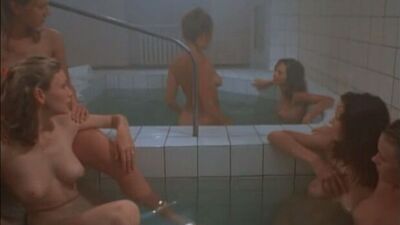 Анна Дубровская и другие голые актрисы в фильме "Черное море 213" (Black Sea 213, 1998, Рафаэль Айзенман)