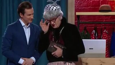 Бабушка выбирает платье для особого случая - Азбука Уральских Пельменей - Е