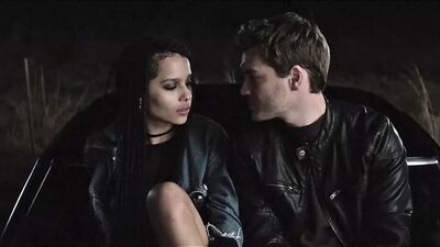 Обнаженный секс Зои Кравитц в Vincent N Roxxy