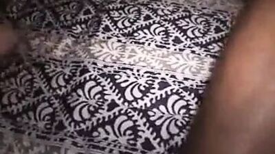 Пышную зрелую домохозяйку трахают и выдают кримпай 02