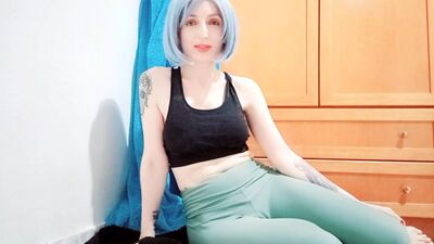 У твоей соседки по комнате новая карьера!