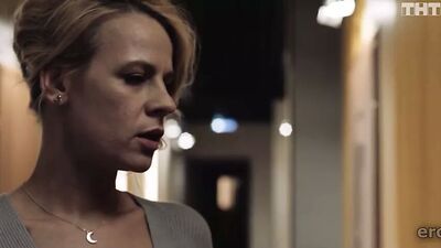 Русская зрелая милфа - неверная актриса