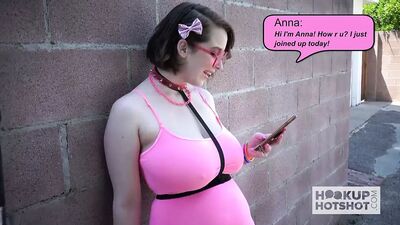 Юной шлюшке с огромными сиськами Anna Blaze жестко трахнули ее свидание