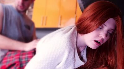 Когда устроилась горничной!