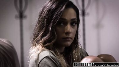 Pure Taboo юную девственницу склонили к траху с дядей