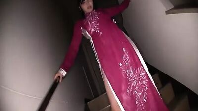 Девушка по вызову с Ao Dai (Вьетнам)