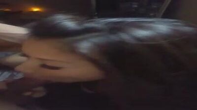 Сексуальная вьетнамка сосет член своего парня