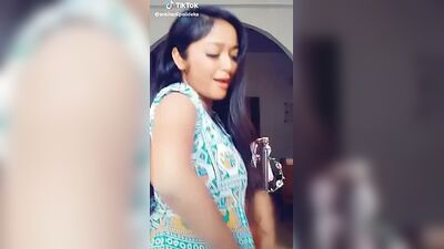 Тик-ток проваливается, засвет киски