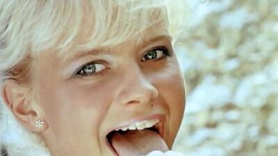 Украинская реклама мороженого - фап версия