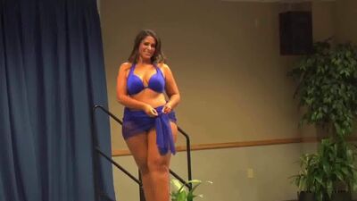 Мясистая модель с огромным плюсом